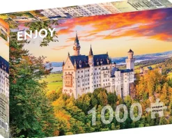 Enjoy: Neuschwanstein Castle in Autumn, Germany (1000)