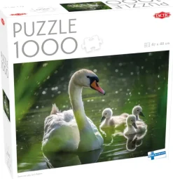 Tactic: Swan on Lake with Babies (1000)